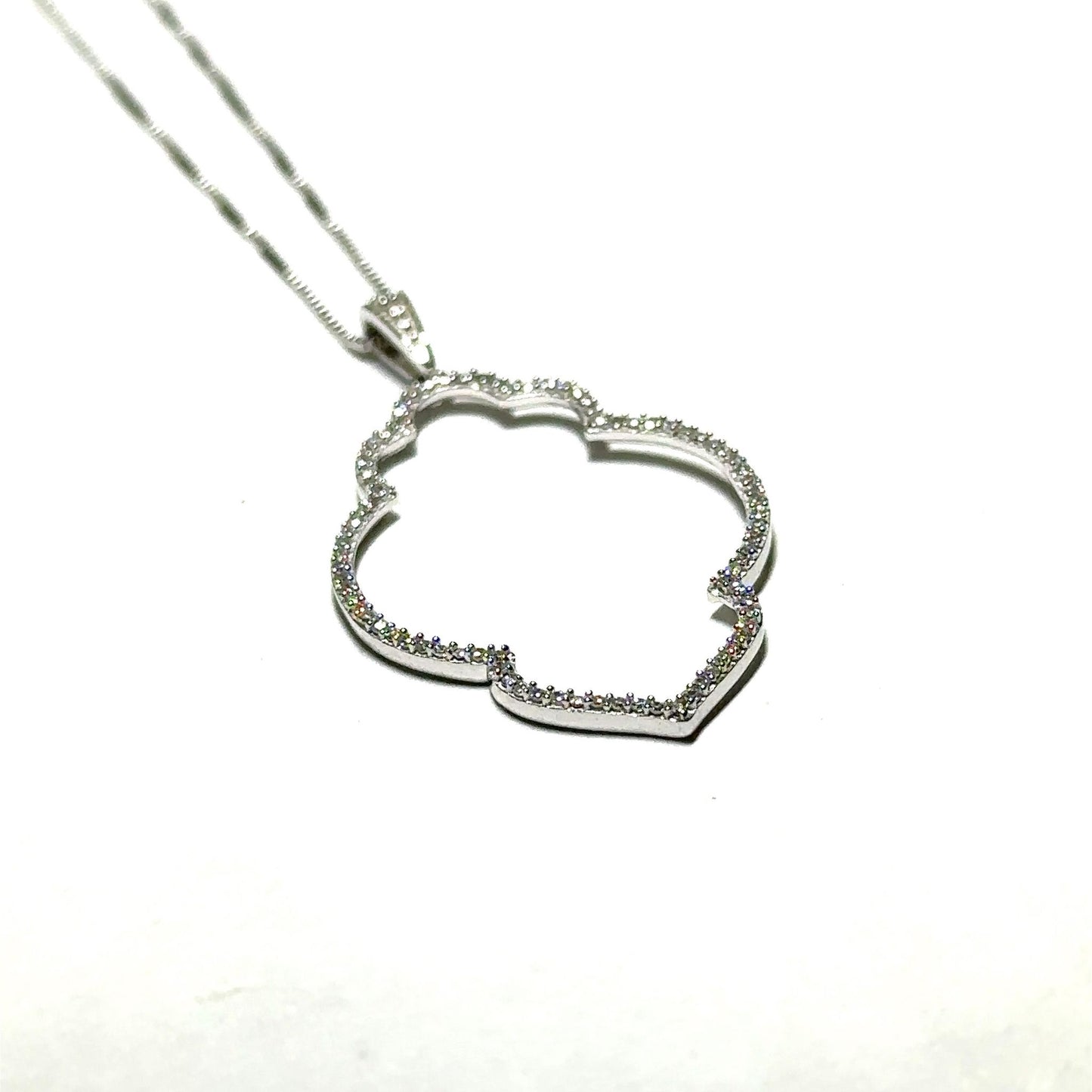 White Gold Diamond Hollow Middle Pendant