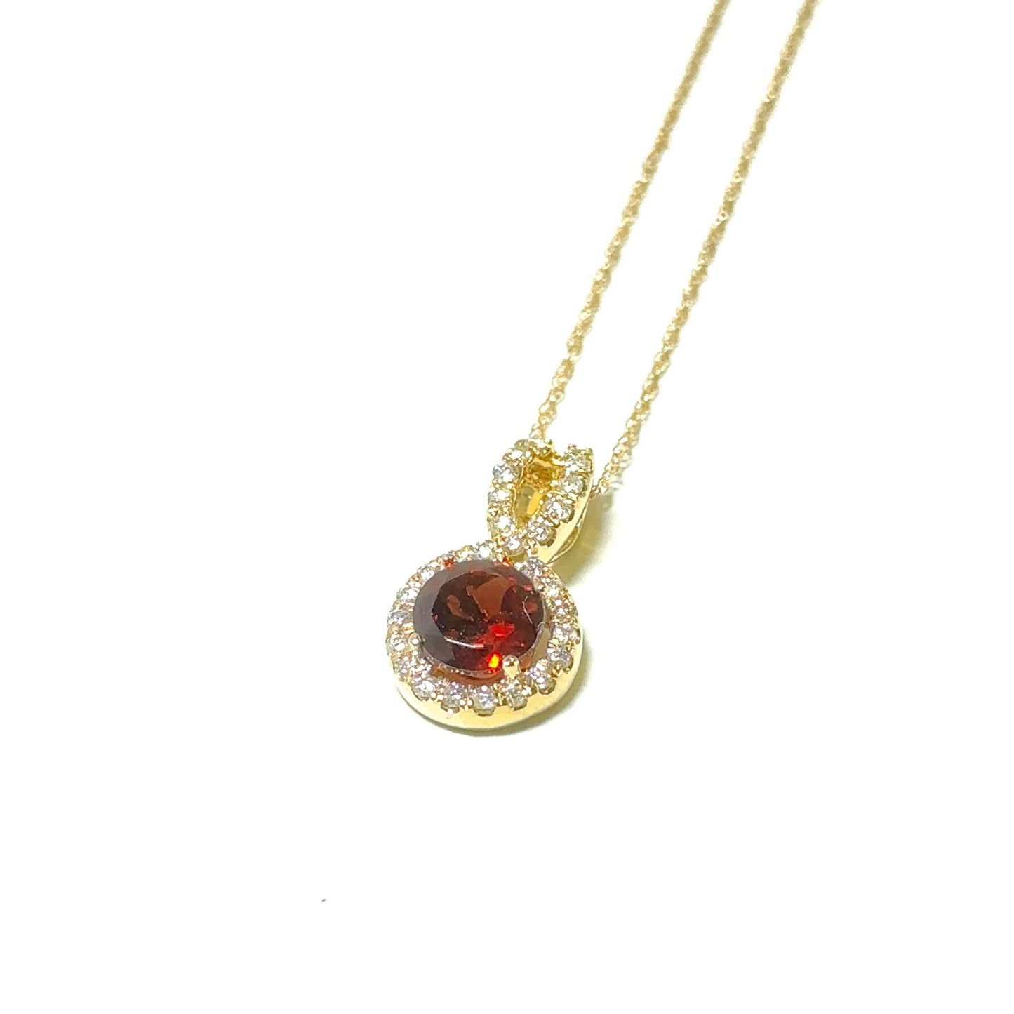 Yellow Gold Garnet Pendant