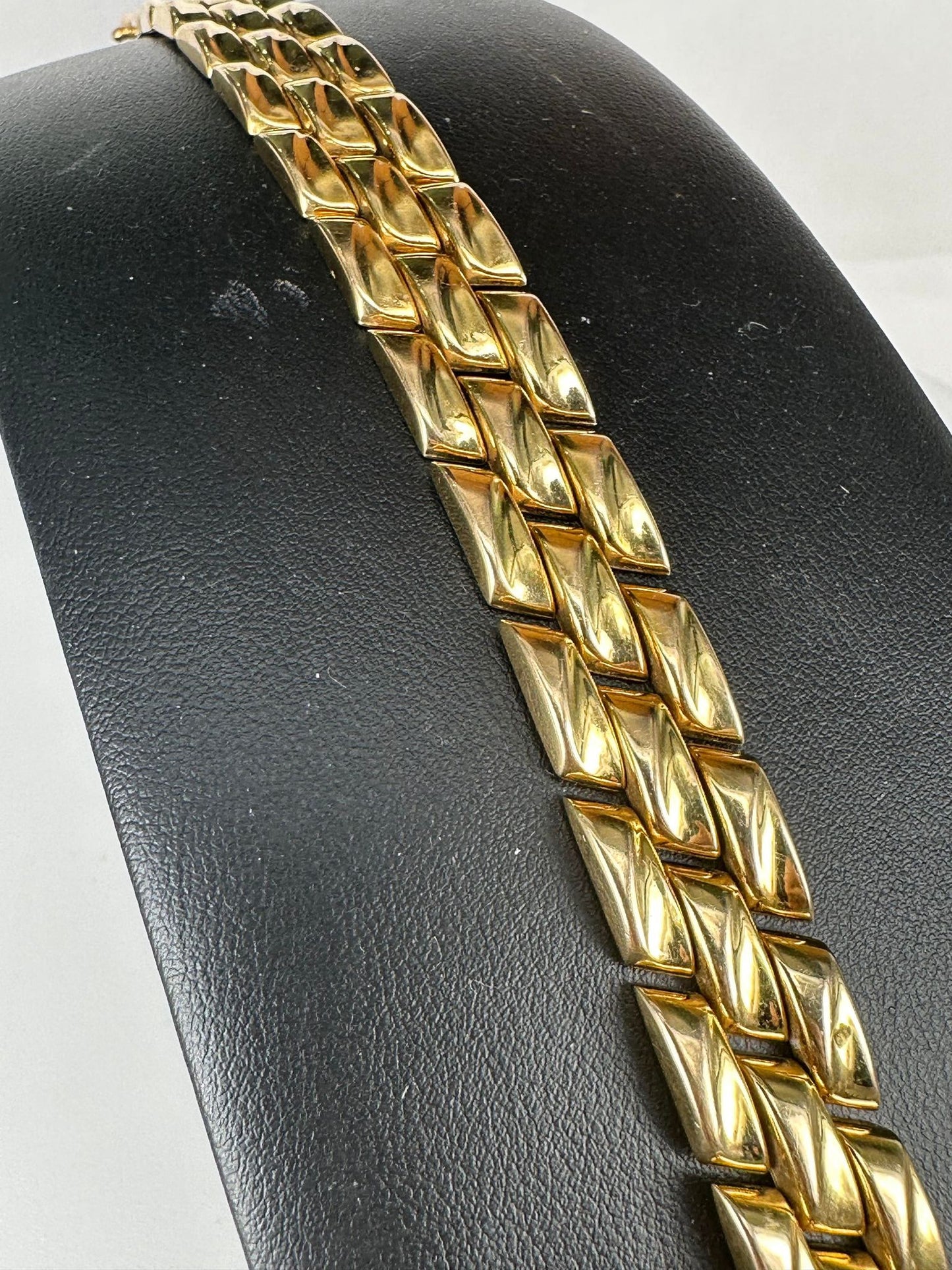 Yellow Gold Tri-Link Bracelet