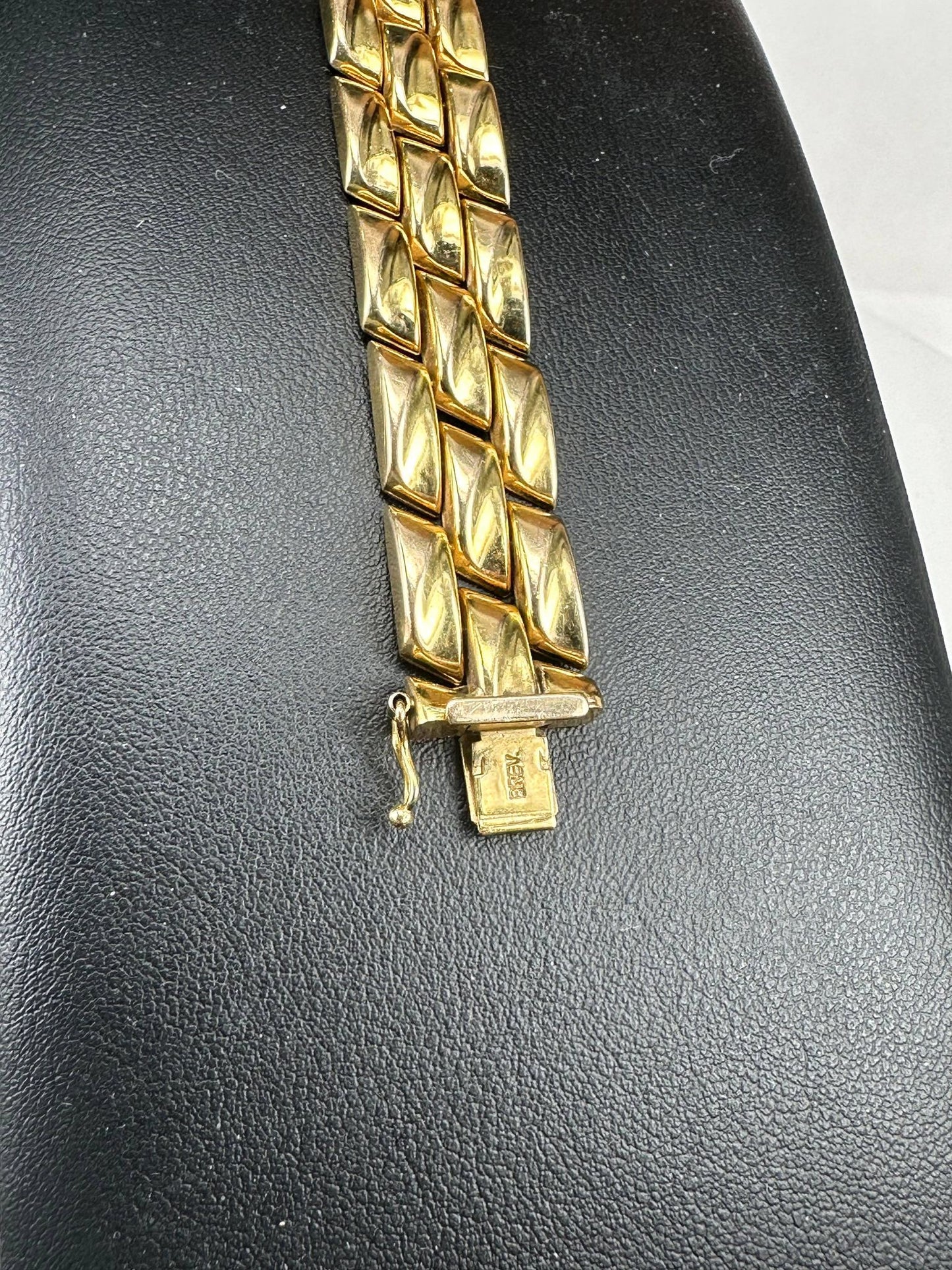 Yellow Gold Tri-Link Bracelet