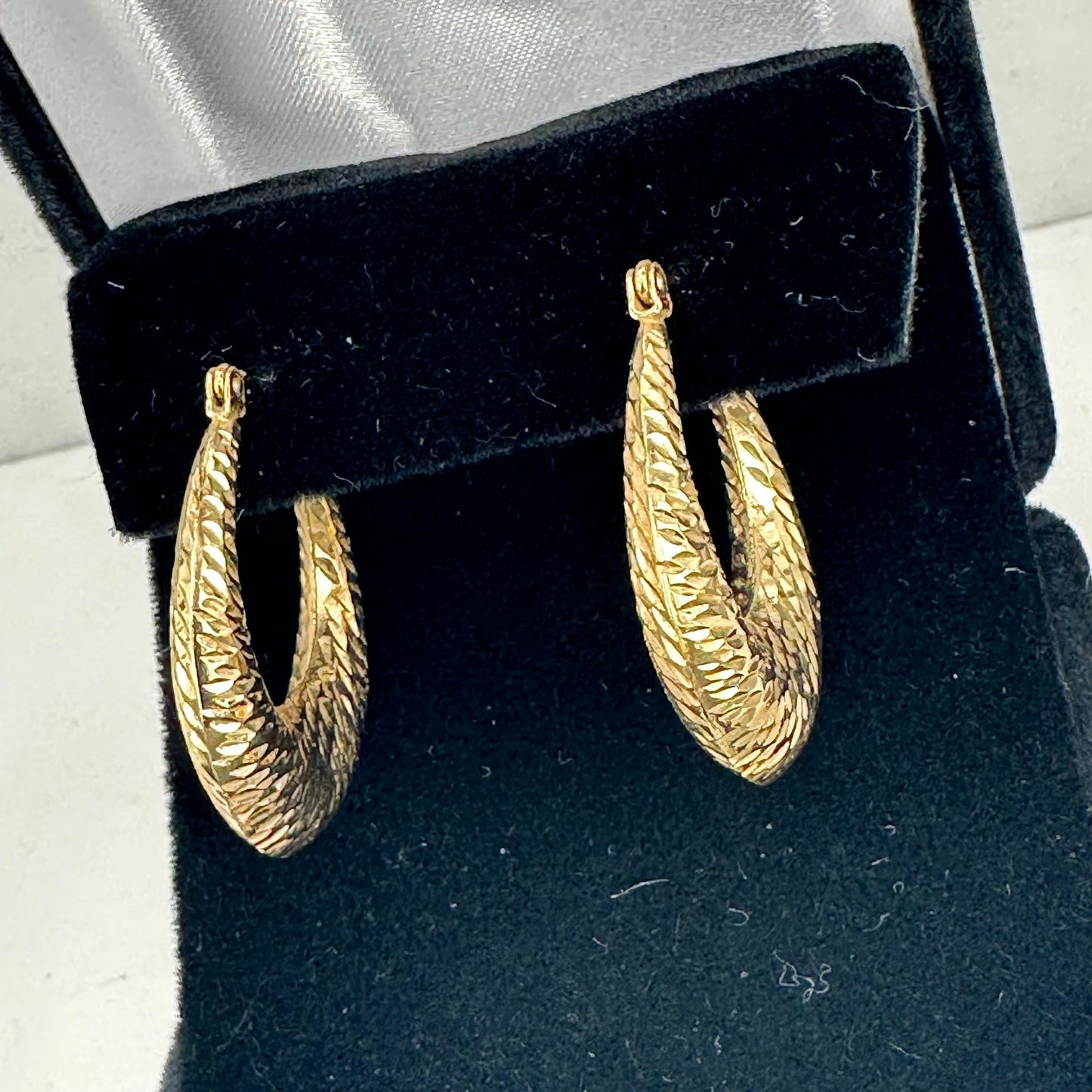 Yellow Gold Fancy Design Hollow Earrings