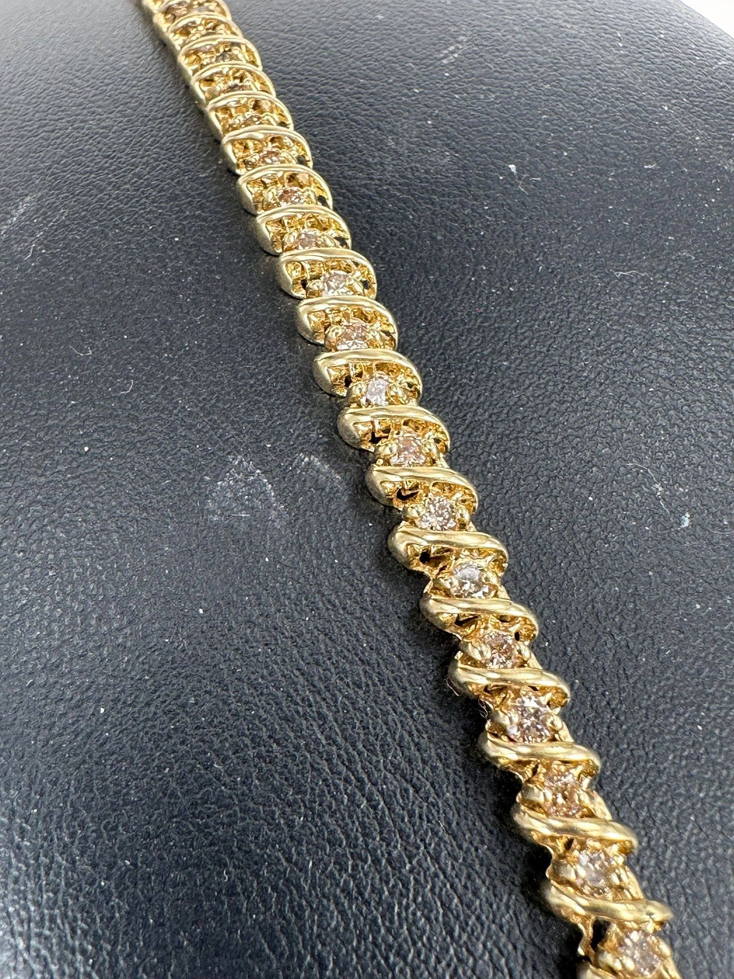 Yellow Gold Diamond Crosshatch Tennis Bracelet