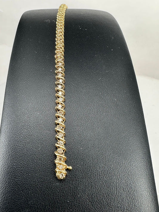 Yellow Gold Diamond Crosshatch Tennis Bracelet